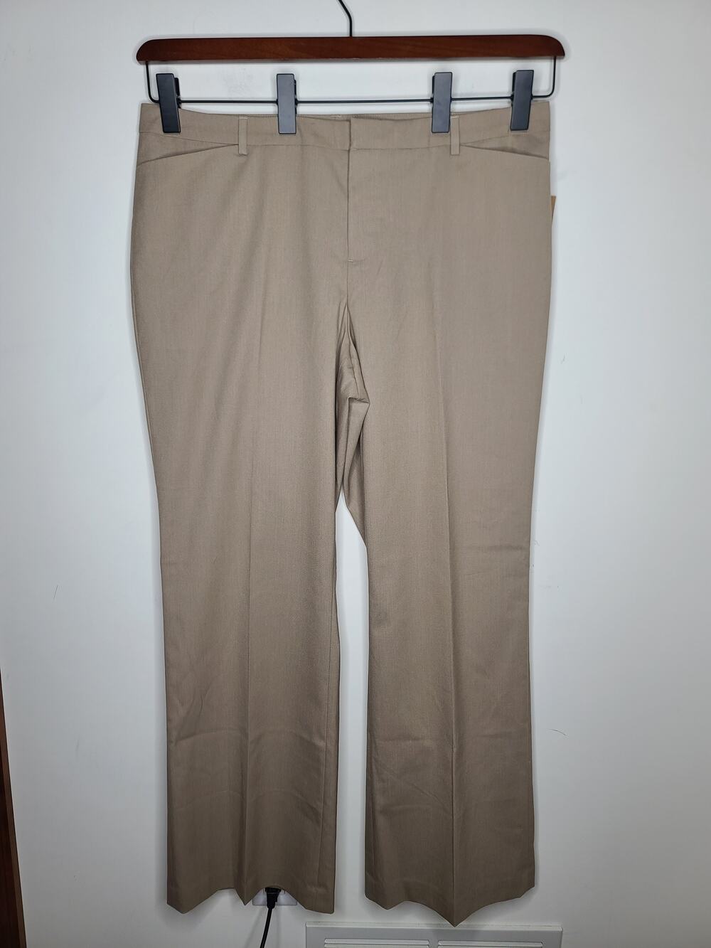 NWT Coldwater Creek tan khaki boot cut trouser pants - 16